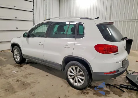 2017 Volkswagen Tiguan Wolfsburg z USA, uszkodzony, nr VIN WVGSV7AX0HK008089